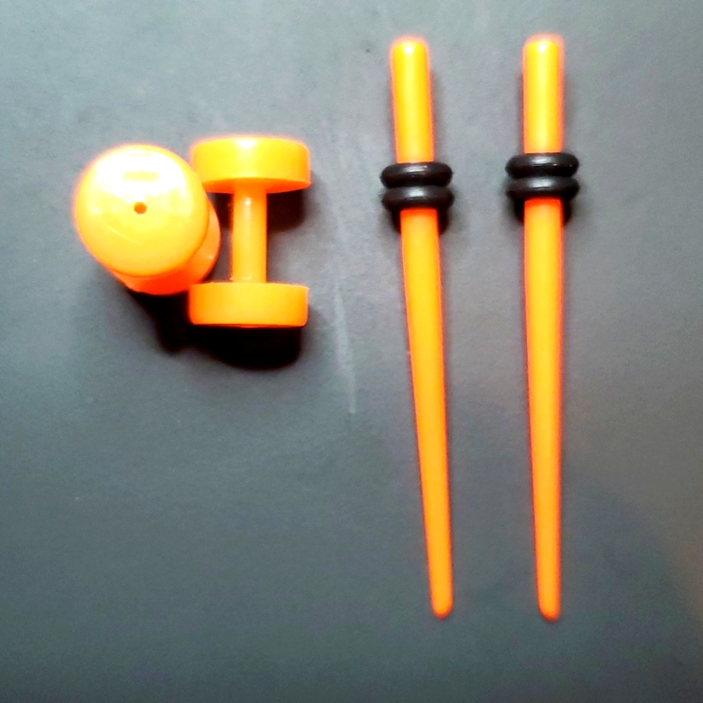 Orange Tapers and ear plugs 2 pair body piercing 2.5mm = 10 gauge